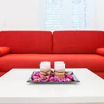 Avenue Apartment